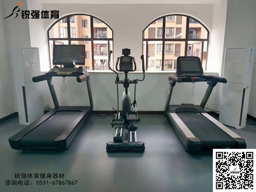 濟南市中區某小區業(yè)主私家健身房